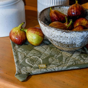 Raine & Humble Fig Tree Pot Holder / Trivet - Burnt Olive | NZ