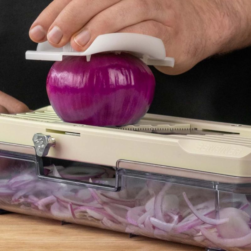 Benriner Classic Mandoline / Vegetable Slicer with Catch Box - Ivory (64 mm)