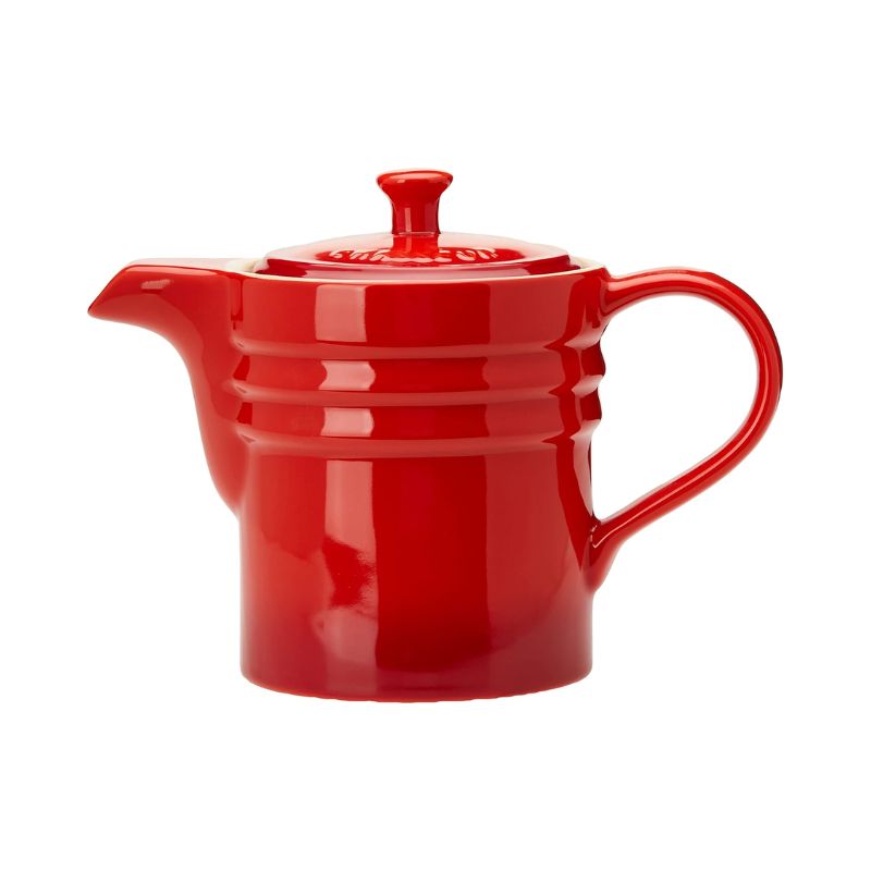 Side view of the red Chasseur Oil Dripping Jug with Metal Strainer - NZ