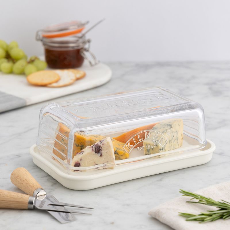 Kilner Cheese Store with ceramic base and clear glass lid, designed for storing all types of cheese.