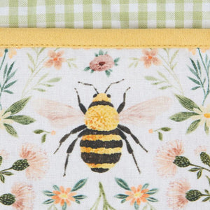 Close up of the bee design on the front of the Design Imports Honey Bee Meadow Pot Holder