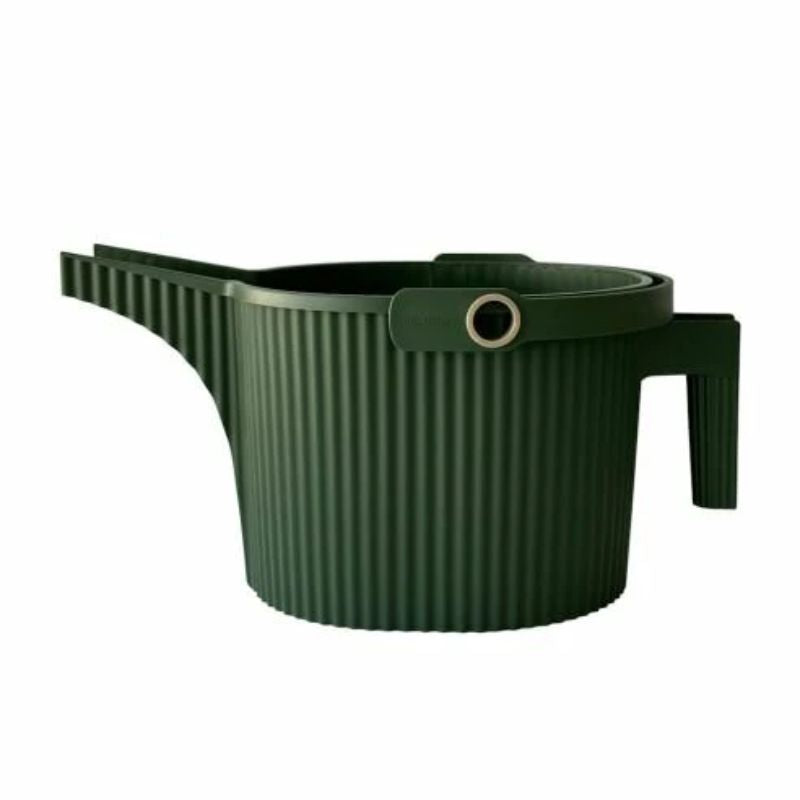 5L Hachiman Garden Beetle Watering Can in green shown on a white background