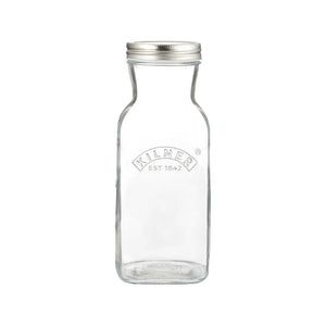 Clear glass Kilner 1L Juice & Sauce Bottle with silver one-piece lid.