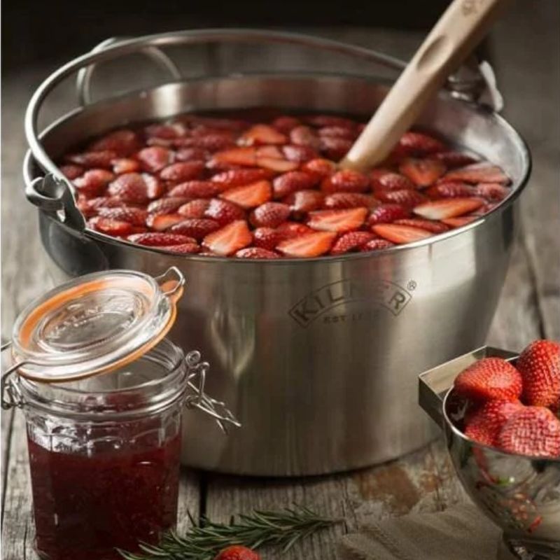 Kilner 8L Stainless Steel Preserving Pan with handles and internal measurements shown on a white background.