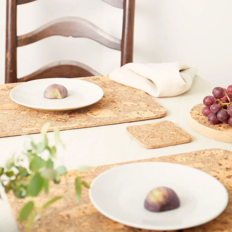 Natural rectangular cork placemat with unique cork grain pattern.