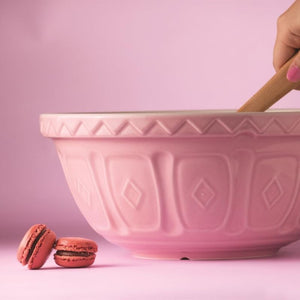 Mason Cash Powder Pink Colour Mixing Bowl (29 cm) close up.