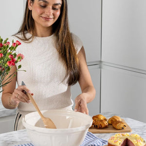 Person mixing in the Mason Cash Cream Colour Mixing Bowl 