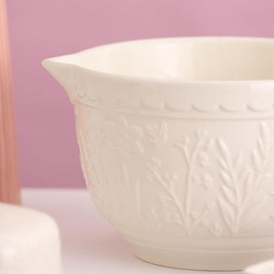 Close-up of the floral detail on the Mason Cash cream batter bowl