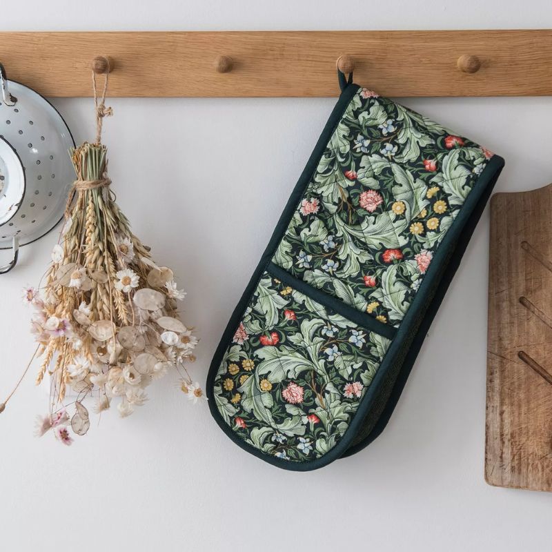 Floral patterned double oven mitt with green Leicester Wallpaper print.