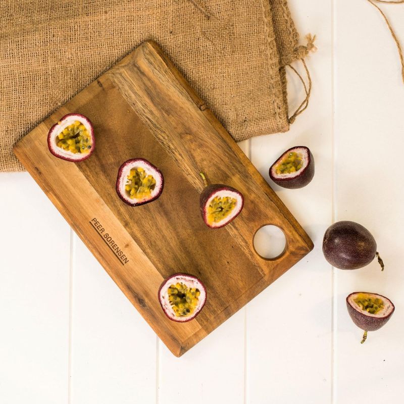 Medium sized Peer Sorensen Long Grain Cutting Boards with passionfruit – stacked display