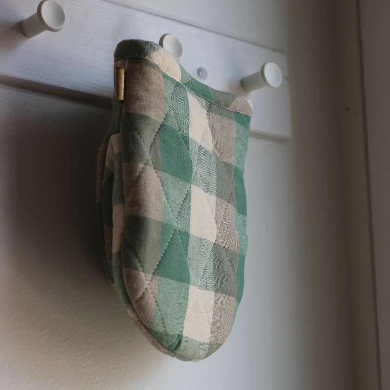 Raine & Humble Aqua Storm double check short oven glove with quilted recycled cotton blend - NZ