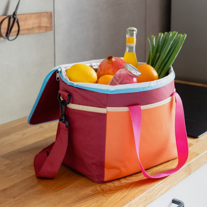 Remember Cooler Bag Telli - insulated cooler bag with bold colour block design and zip closure