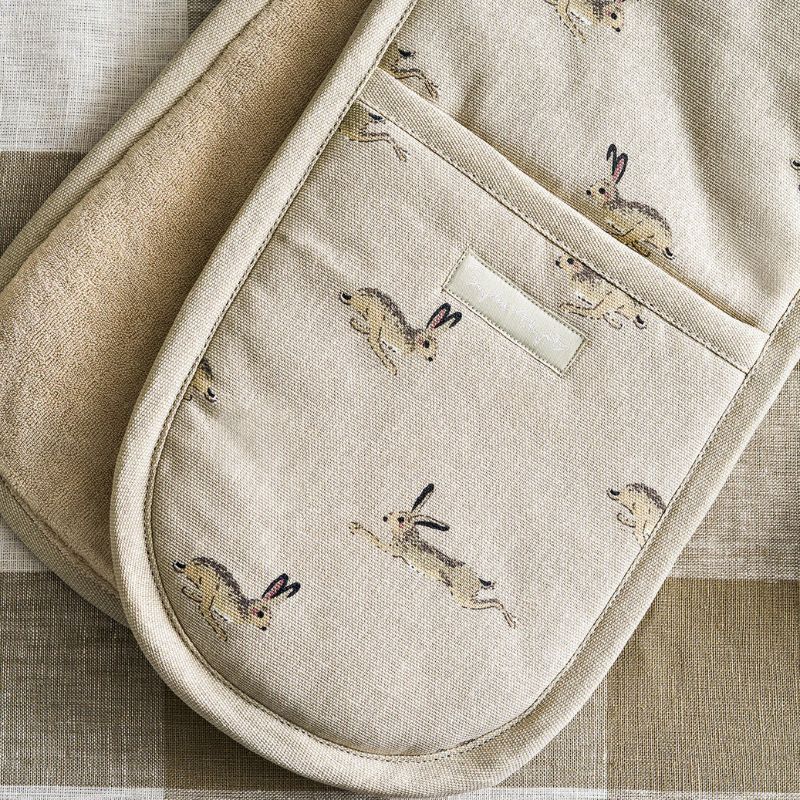 Sophie Allport Double Oven Glove - Hare | NZ