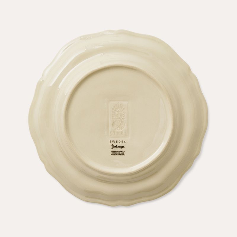 Reverse side of the Sthal Arabesque 23cm plates.
