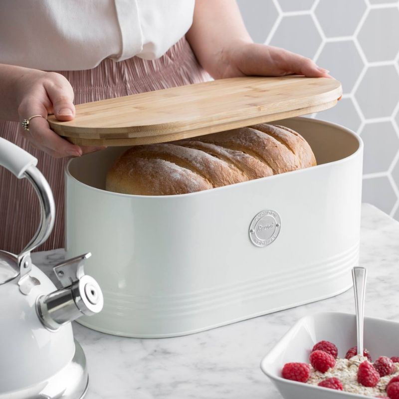 Typhoon Living Bread Bin in cream with bamboo lid and silver bread badge – 7.5L kitchen storage container.