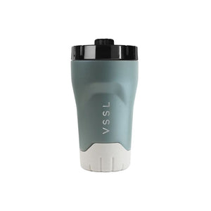 VSSL Rift Tumbler in Wild Sage with black lid on a white background