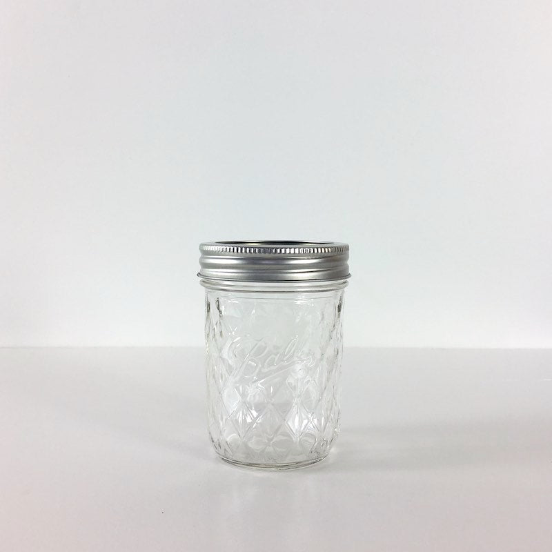 https://kiwifamilykitchen.co.nz/cdn/shop/products/ball-8oz-quilted-crystal-jelly-jars-regular-mouth-reverse_2048x.jpg?v=1563094839