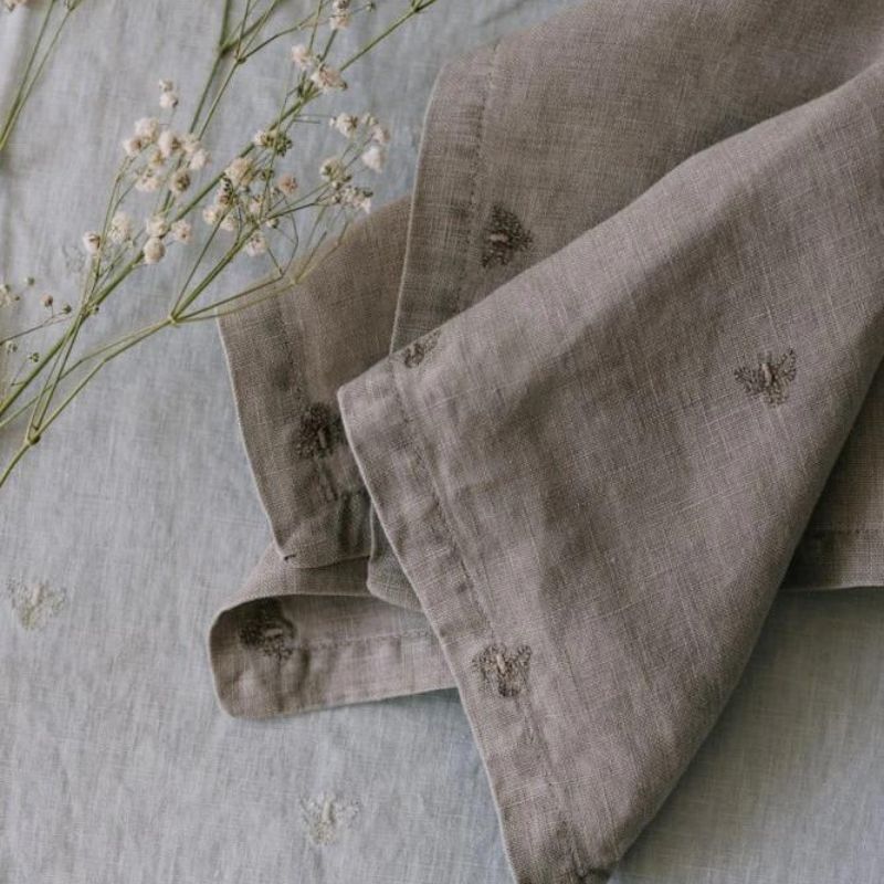 Raine & Humble Mason Bee Linen Napkins - Stone (Set of 6)